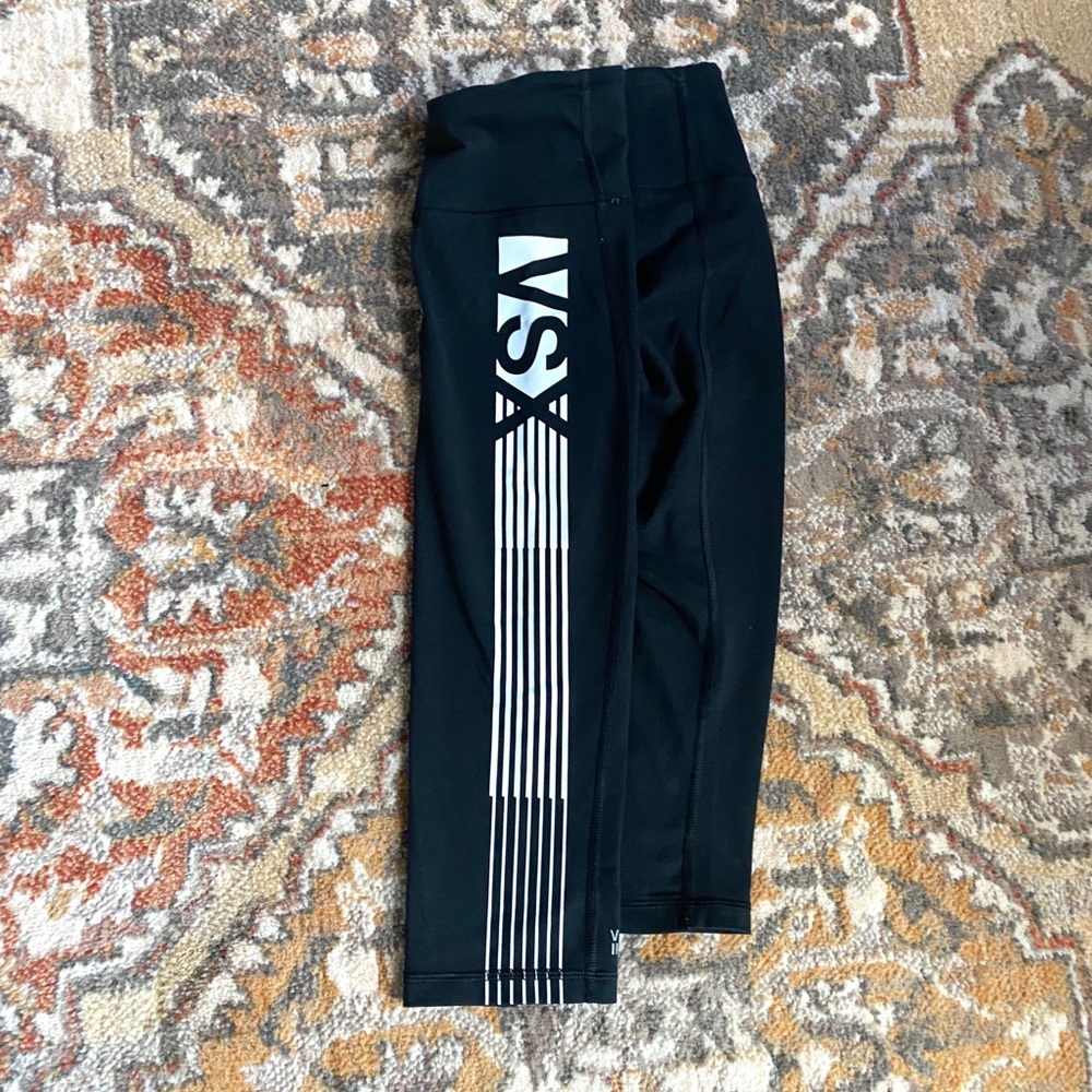 🌟 Victoria Secret Capri Yoga Pants